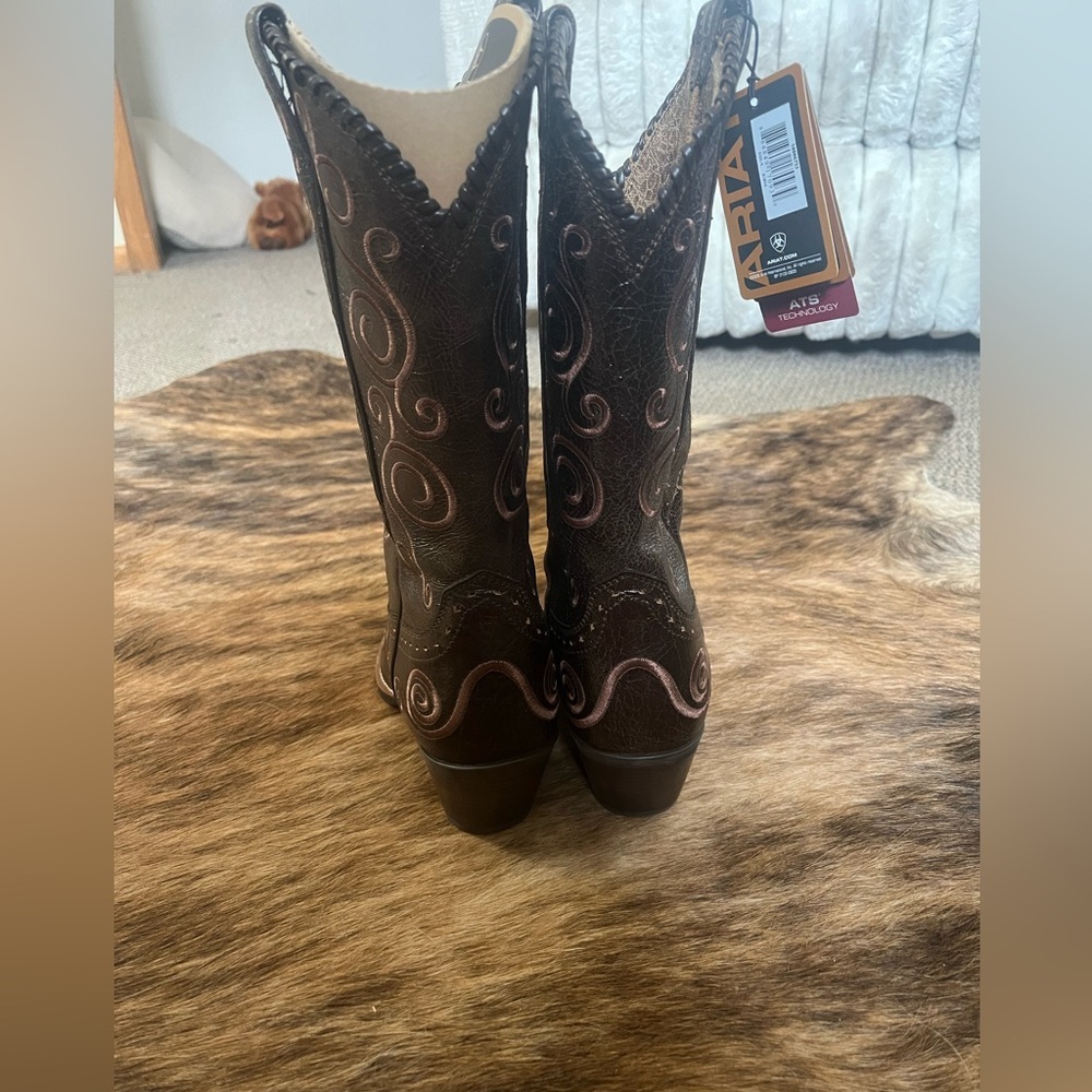 Ariat Dark Brown Embroidered Heeled Boots - Picture 4 of 9